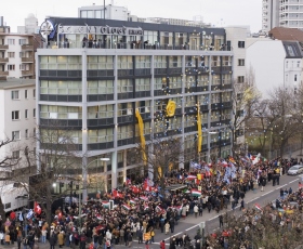 2007年1月13日，數千名山達基人和來自聯合國、美國大使館和歐洲媒體的來賓，參加美崙美奐柏林山達基教會的開幕典禮。